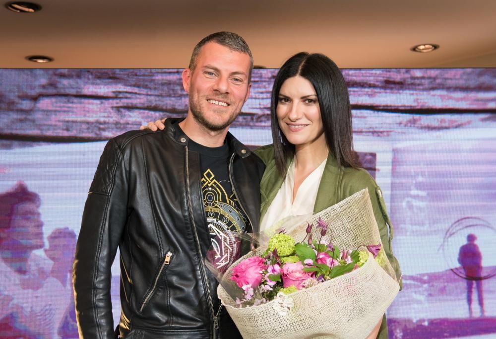 Le foto del Meet & Greet con Laura Pausini a Radio 105