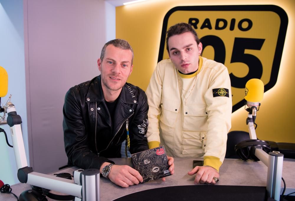 Ernia a 105 Mi Casa: le foto dell’intervista