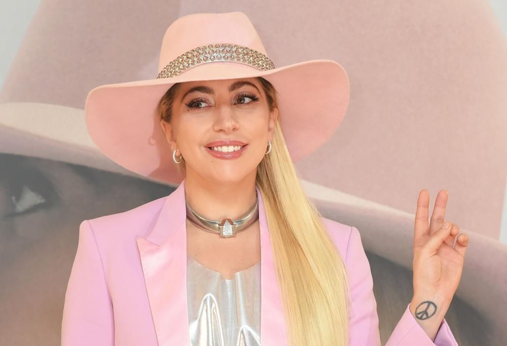 Lady Gaga: 32 anni di grandi inni pop e look provocanti