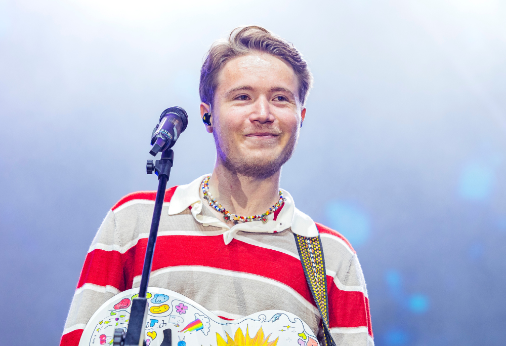 Baia Domizia in festa, il 105 Summer Festival accende l’estate: le foto