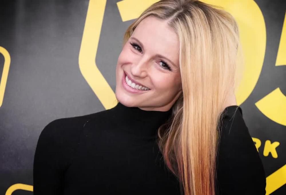 105 Mi Casa, Michelle Hunziker parla della setta: “Aurora rivoleva indietro la sua mamma bionda e sorridente”