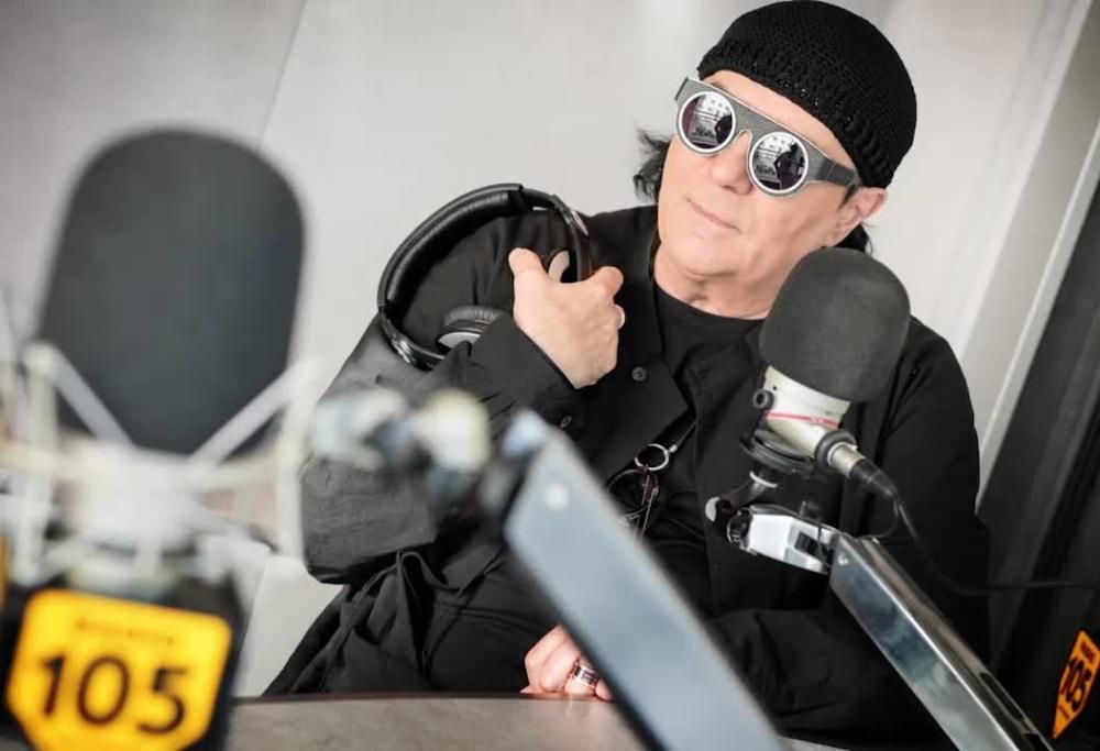 Renato Zero a 105 Mi Casa: “Vi racconto il mio viaggio in un altro universo”