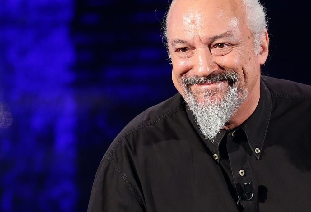 Eugenio Finardi celebra “40 anni di musica ribelle” in diretta con Max Brigante