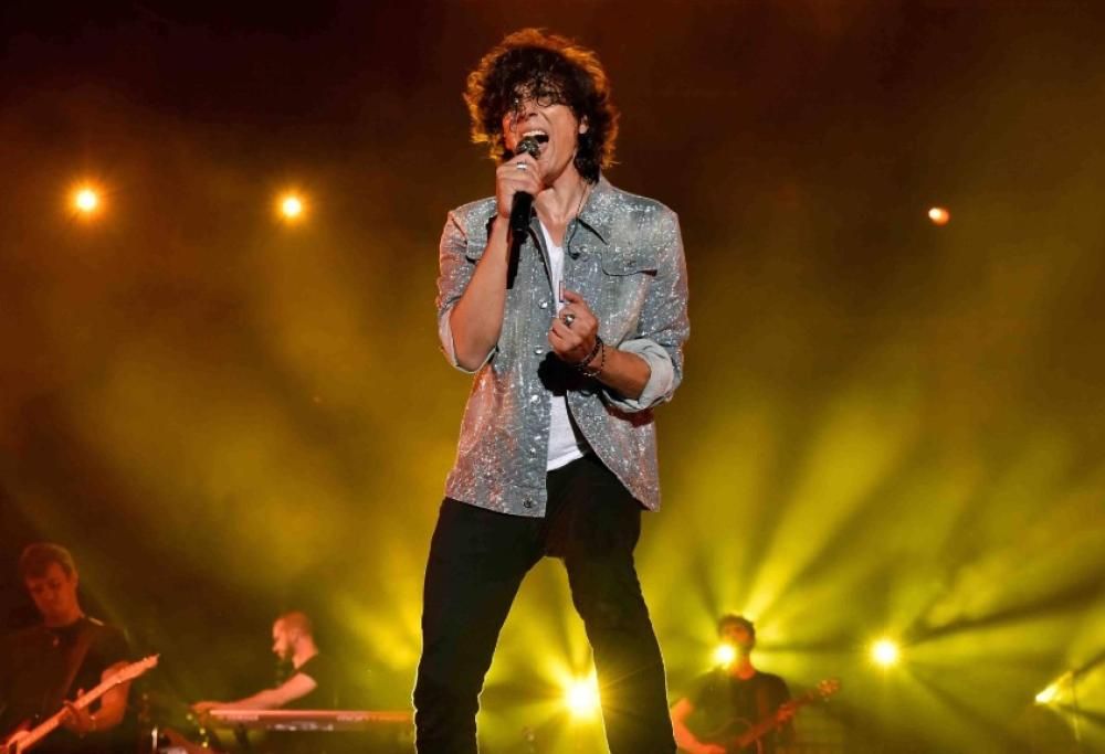 Ermal Meta regala un inedito al pubblico di Reggio Emilia: le foto del concerto