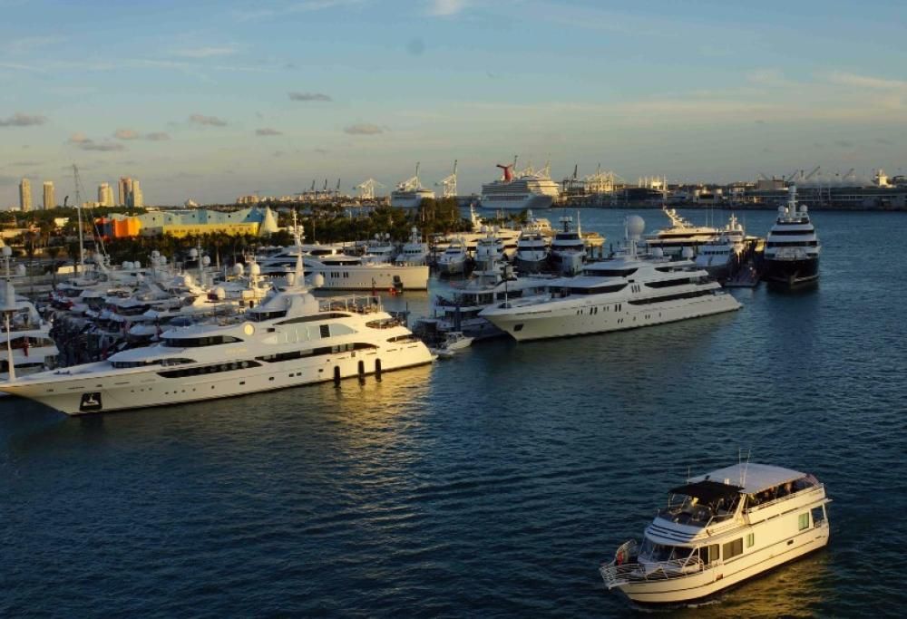 Tutti pazzi per il Miami Boat Show!