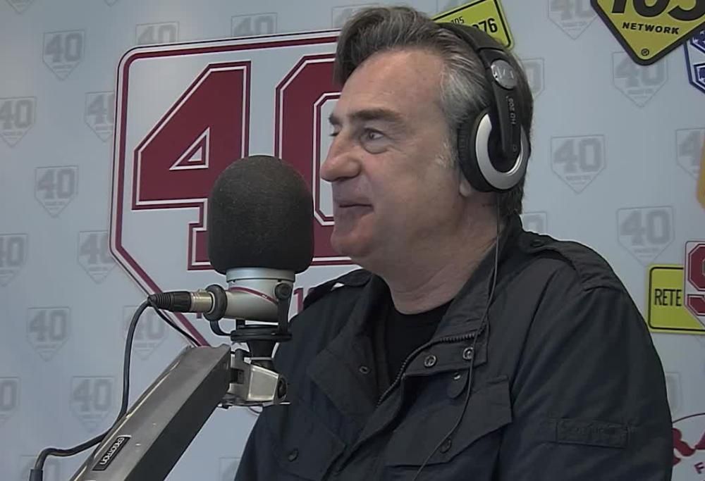 Max Tortora a 105 Friends: “Smentisco la rivalità tra Roma e Milano”