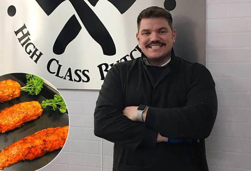 Macellaio “trolla” i vegani realizzando delle carote di carne di maiale!