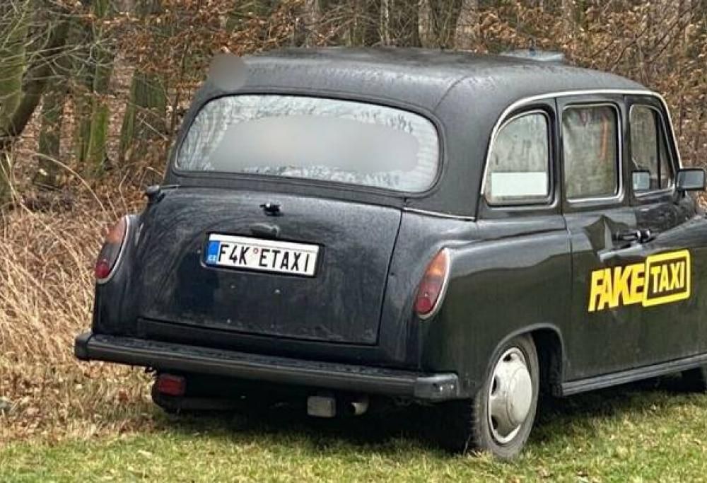 L’originale auto di “Fake Taxi” è attualmente in vendita