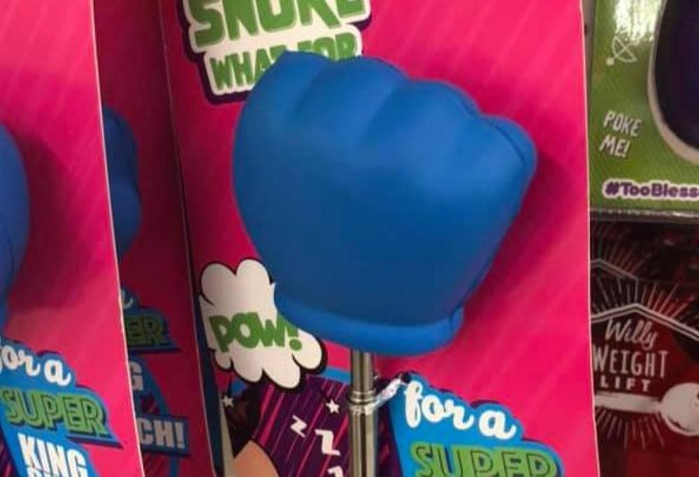 Il vostro partner russa? Nessun problema grazie al pugno estendibile!