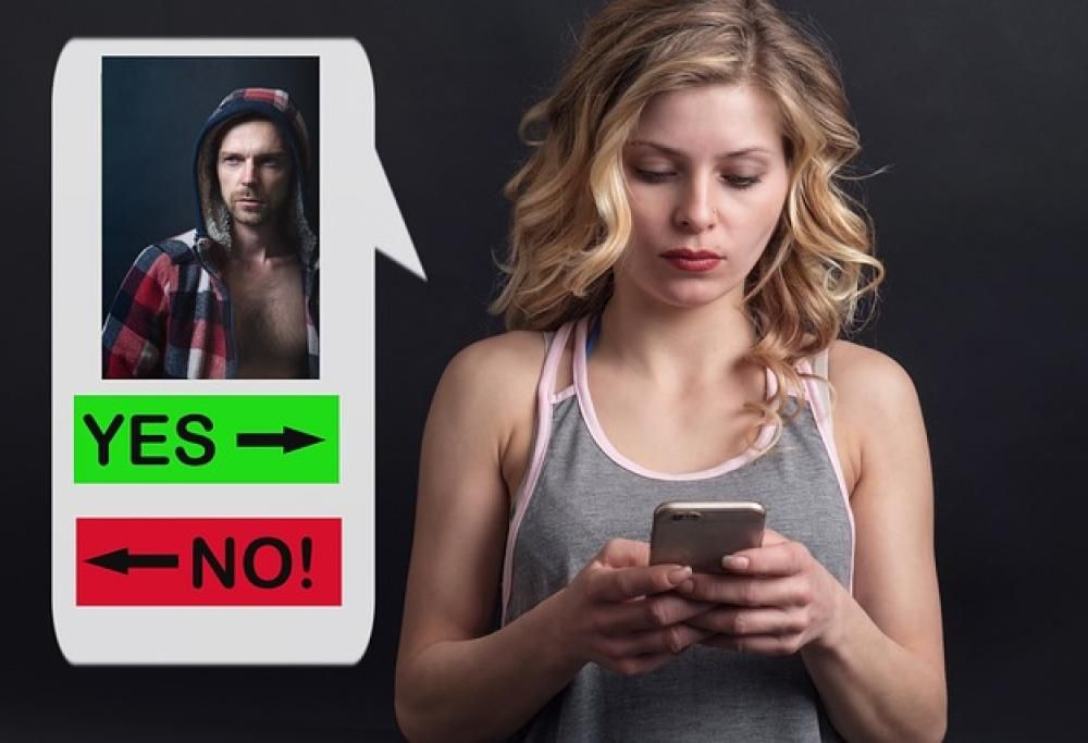 Tinder, cercasi uomo con dotazione dai 17 cm in su