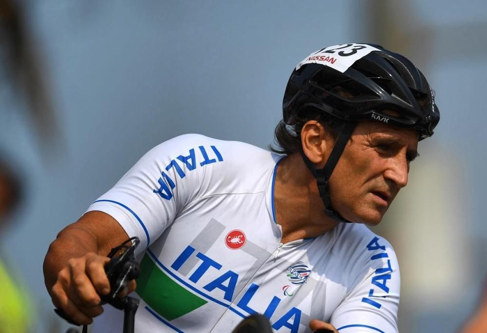 Alex Zanardi, parla il camionista: “La sua immagine mi tormenta. Non riesco a dimenticare”