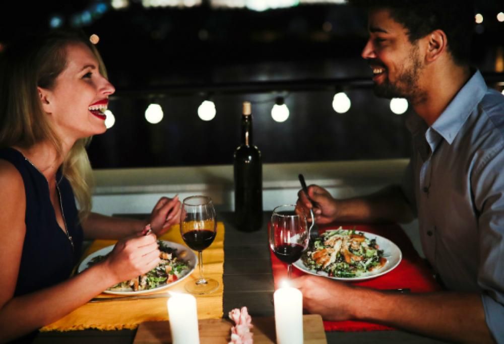 L’amore (quello vero) fa ingrassare, parola di scienza
