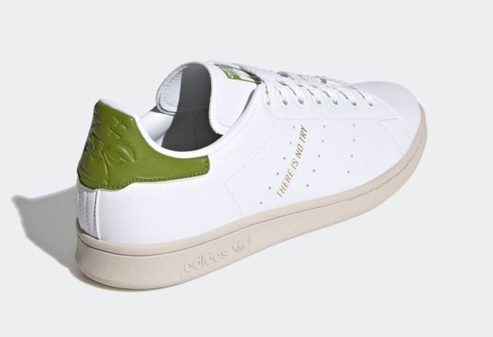 Le avete viste le Adidas dedicate a Yoda?