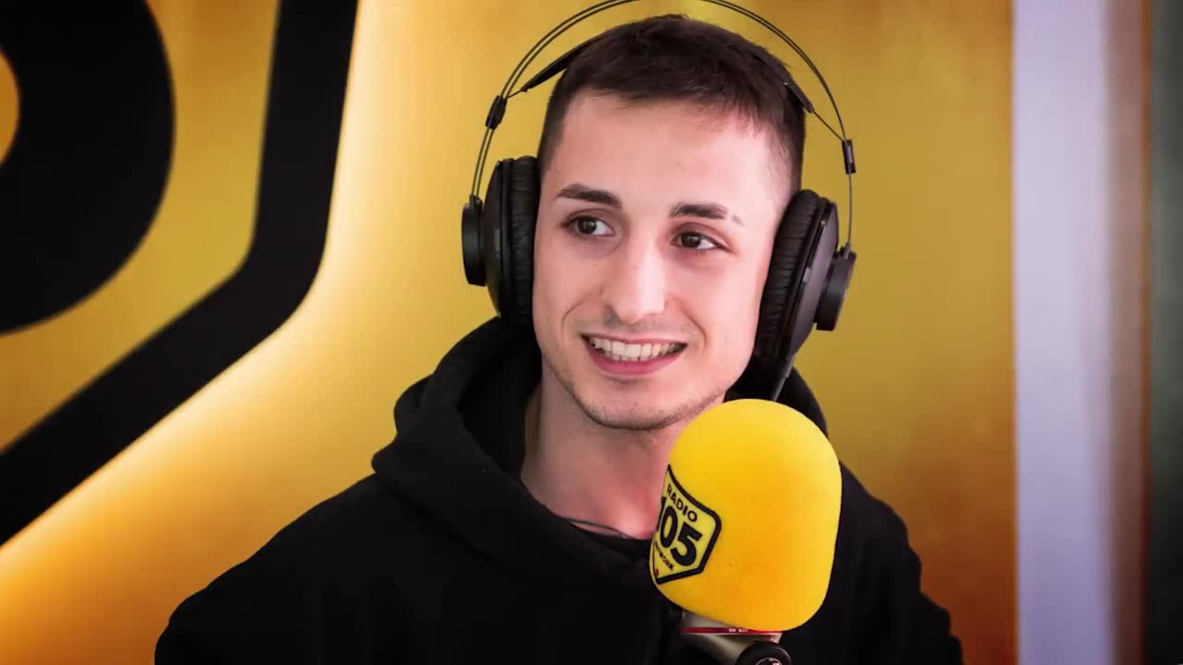 Nayt a 105 Mi Casa: “Le parole limitano le emozioni”