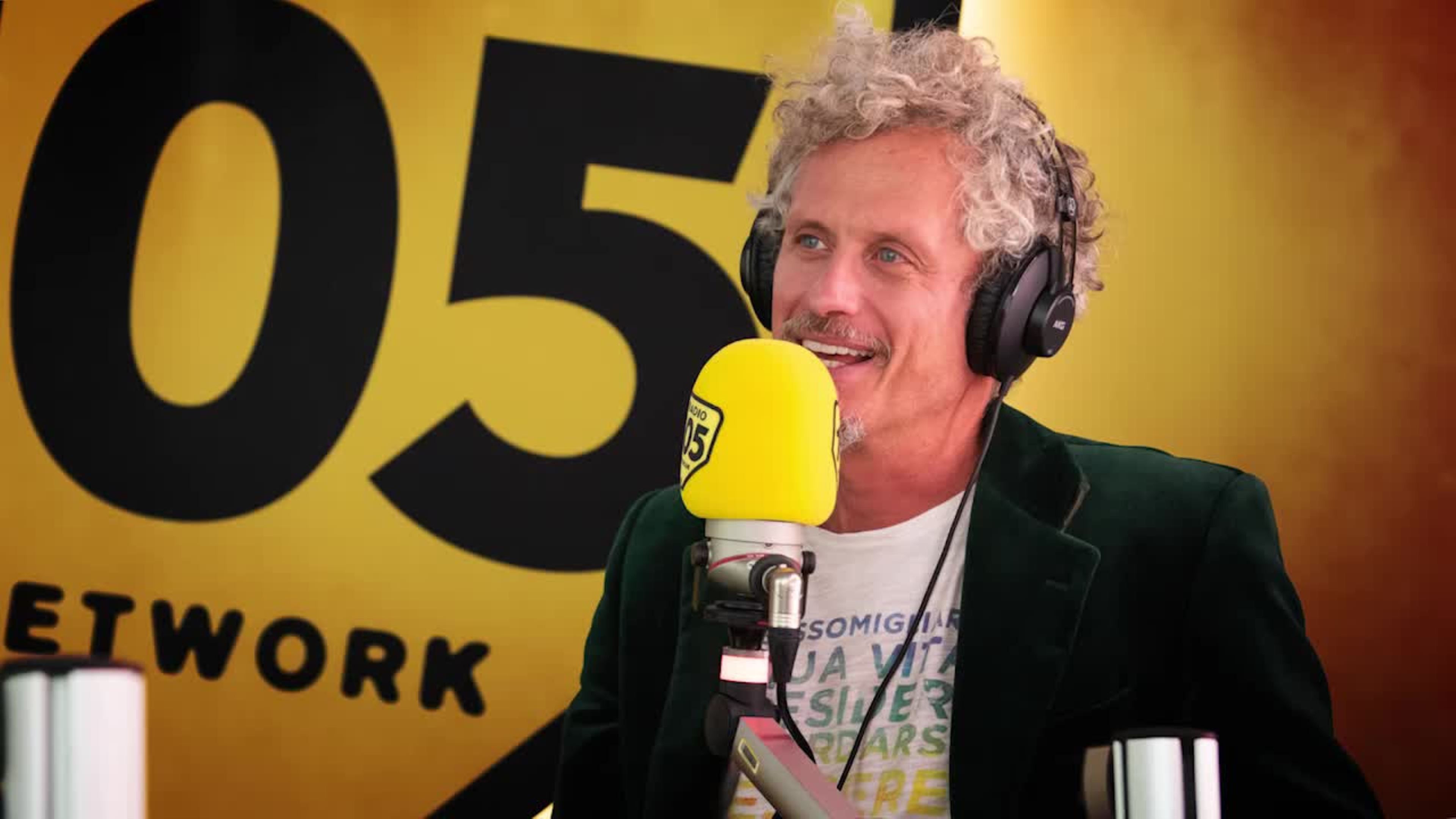 Niccolò Fabi a 105 Mi Casa: “Ho una strategia per rendere l’emotività più pura possibile”