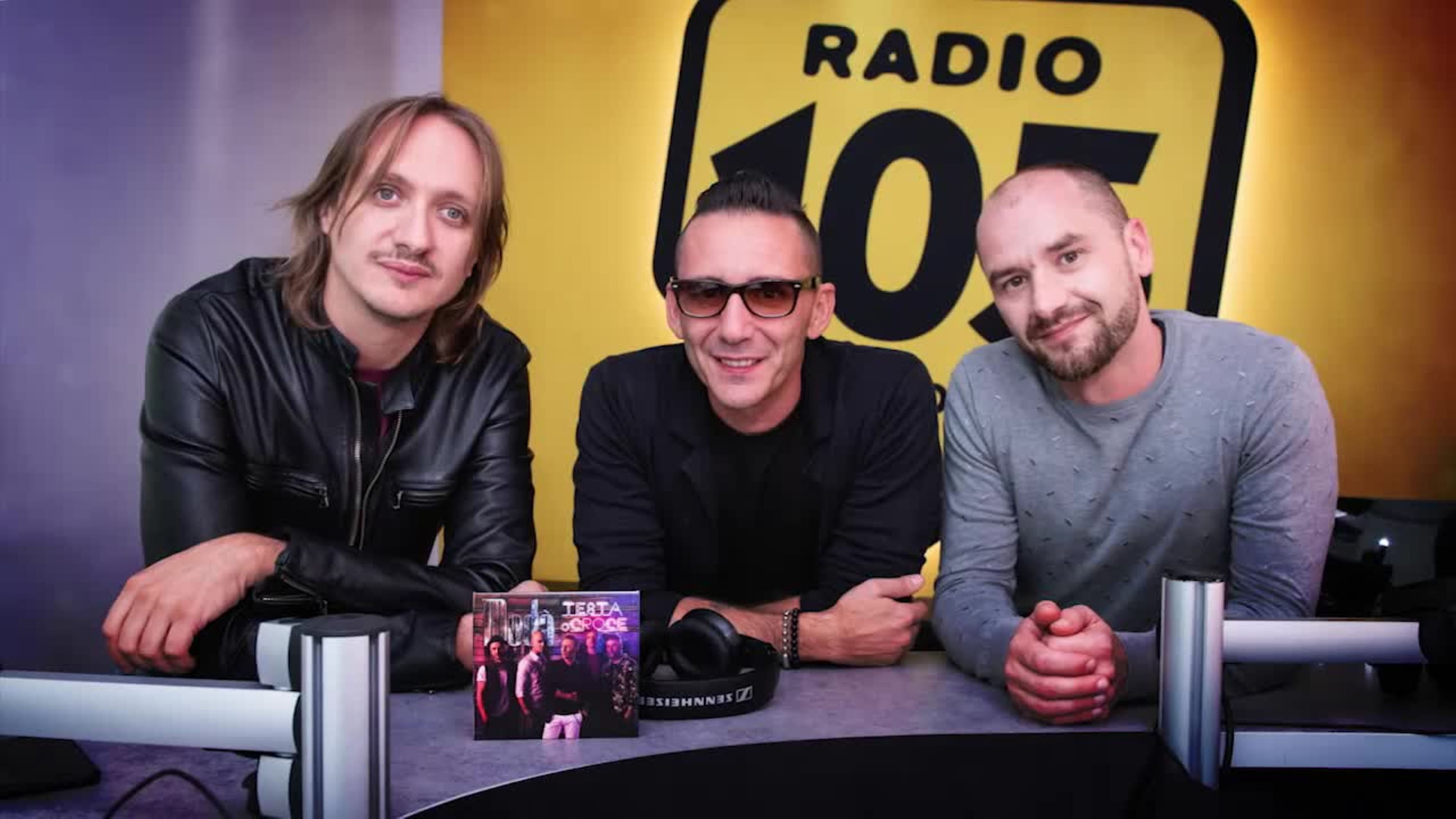 Modà a 105 Mi Casa: “È difficile scrivere se non vivi”