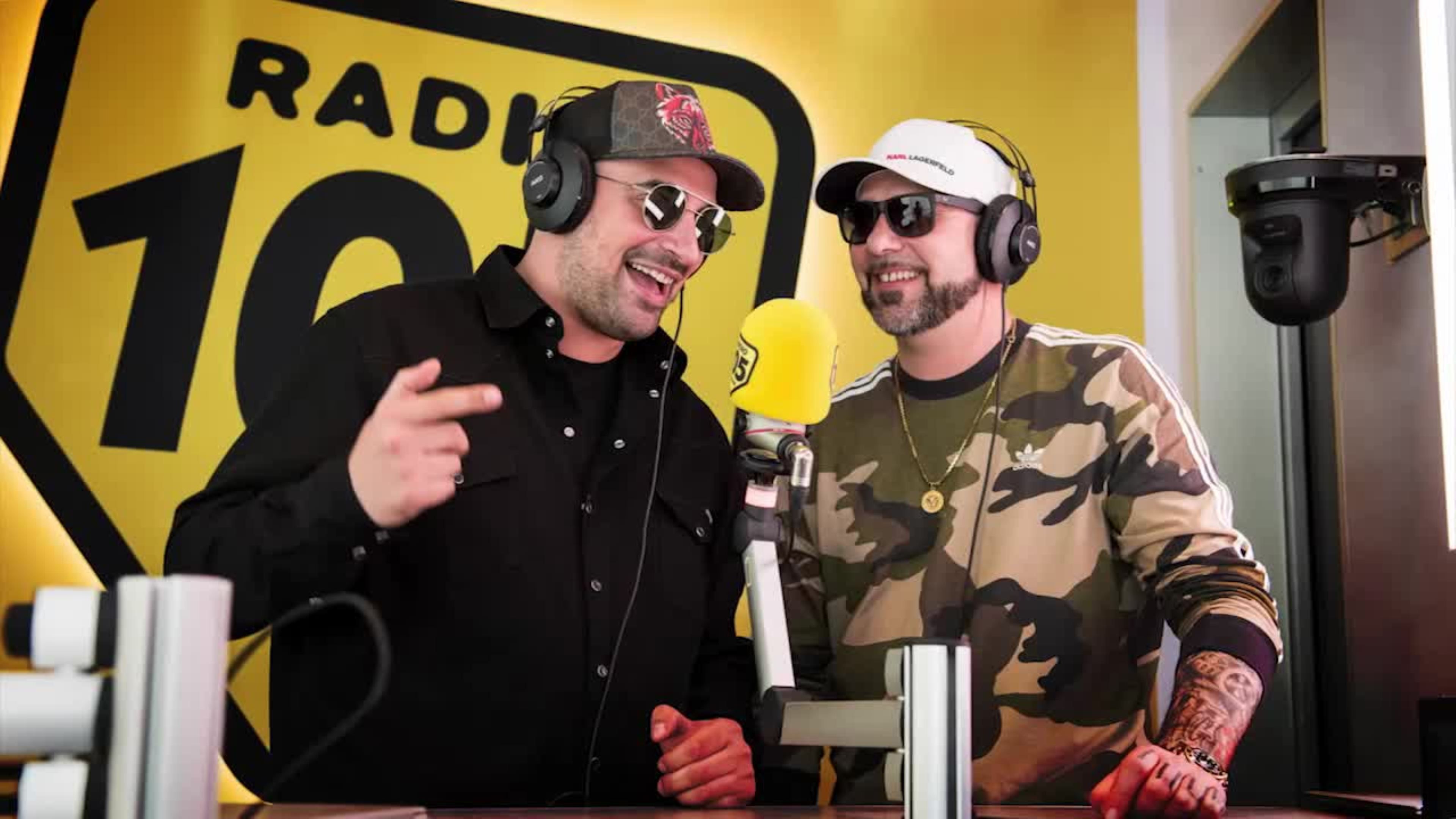 Takagi e Ketra a 105 Mi Casa: “Noi giochiamo con le citazioni”