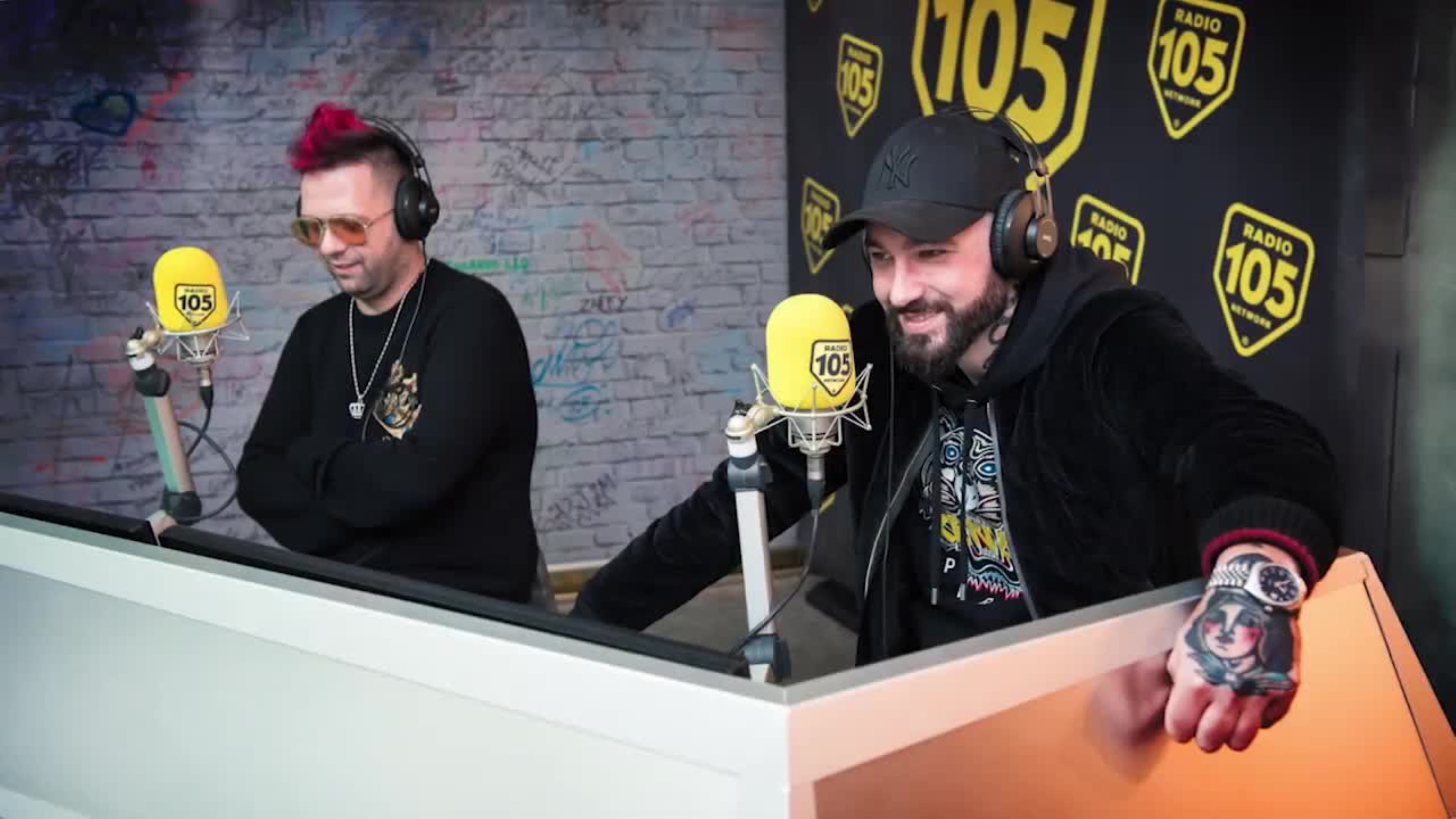 Boomdabash a 105 Mi Casa: “Il prossimo singolo vi farà ballare”