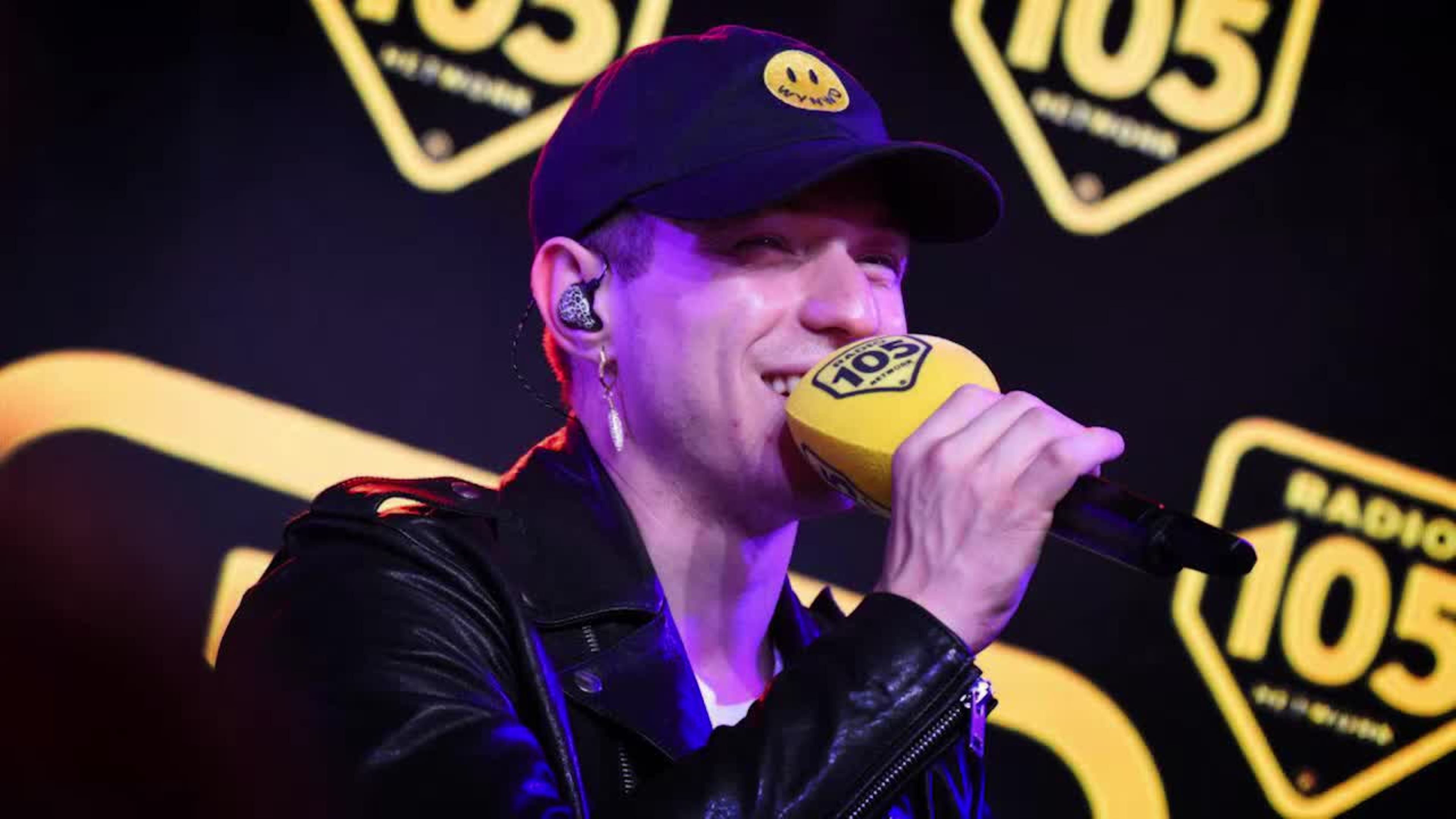 Irama a 105 Mi Casa: “Spero che la mia musica arrivi a tante persone”