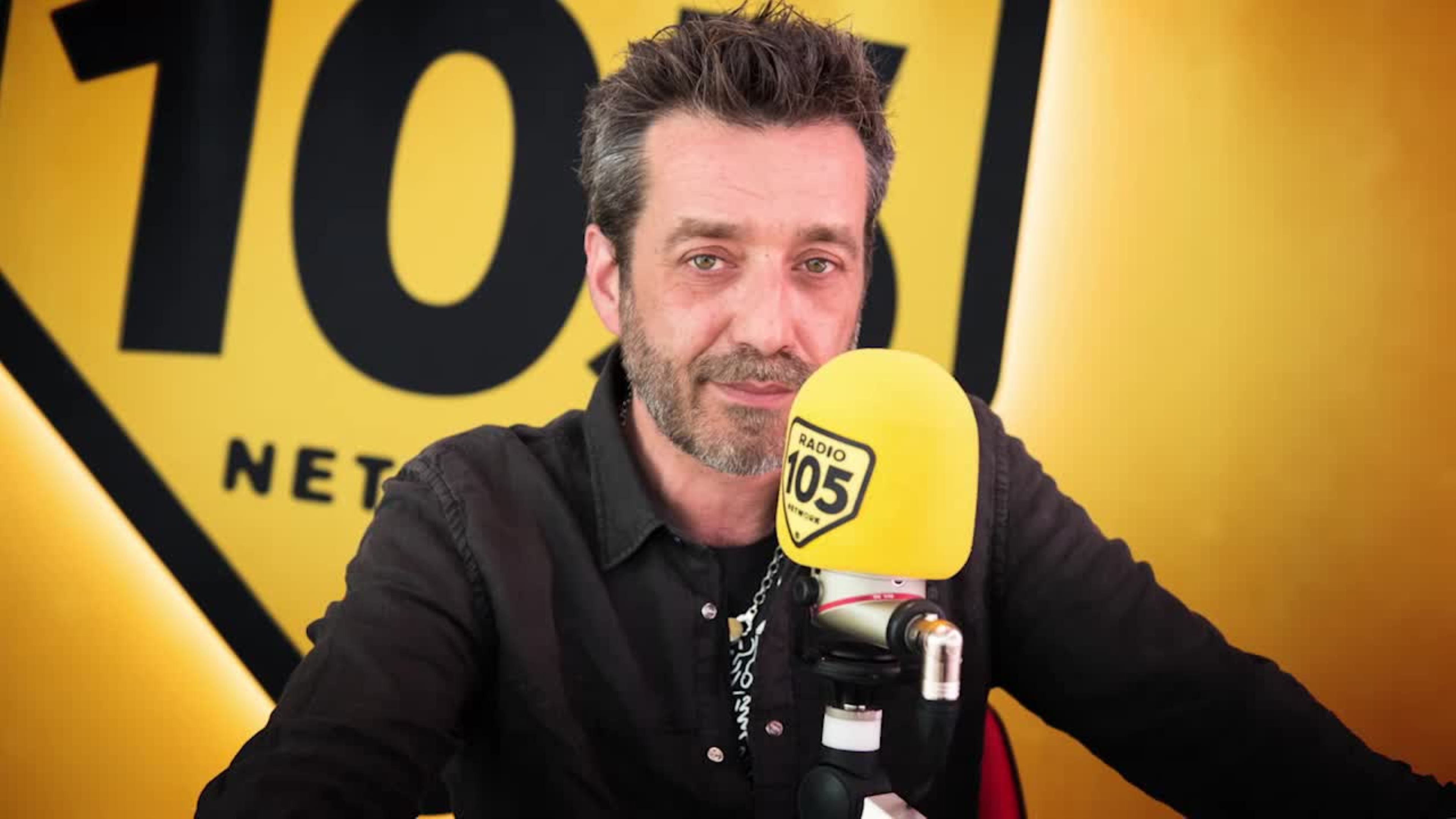 Daniele Silvestri a 105 Mi Casa: “Con La terra sotto i piedi è tornata l’esigenza di raccontare il mondo”