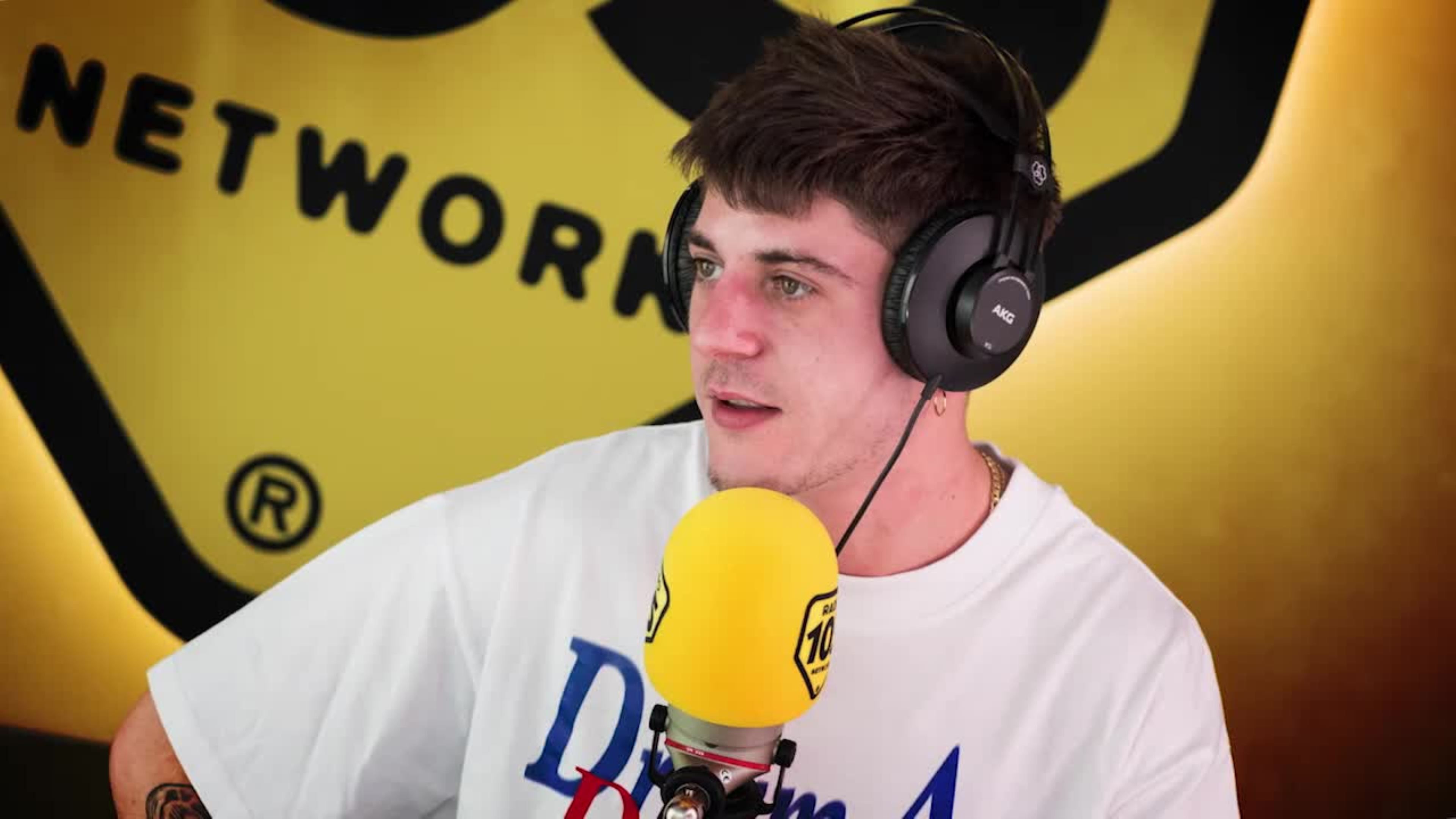 Rkomi a 105 Mi Casa: “Stiamo scoperchiando il cassetto dei sogni”