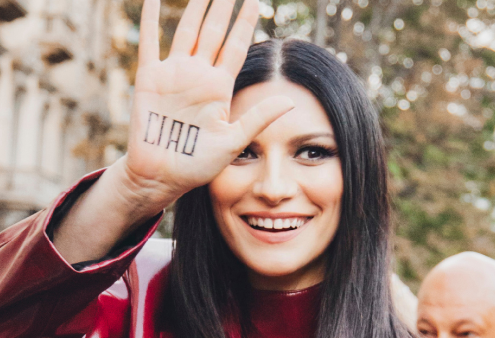 Laura Pausini torna a sorpresa con un nuovo singolo