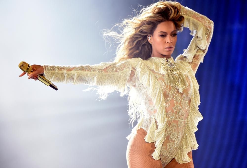 In discoteca con Beyoncé