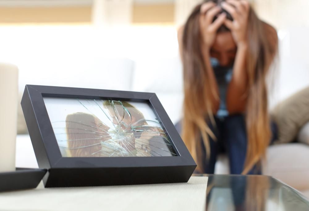 Scopre il tradimento del fidanzato grazie al videocitofono smart