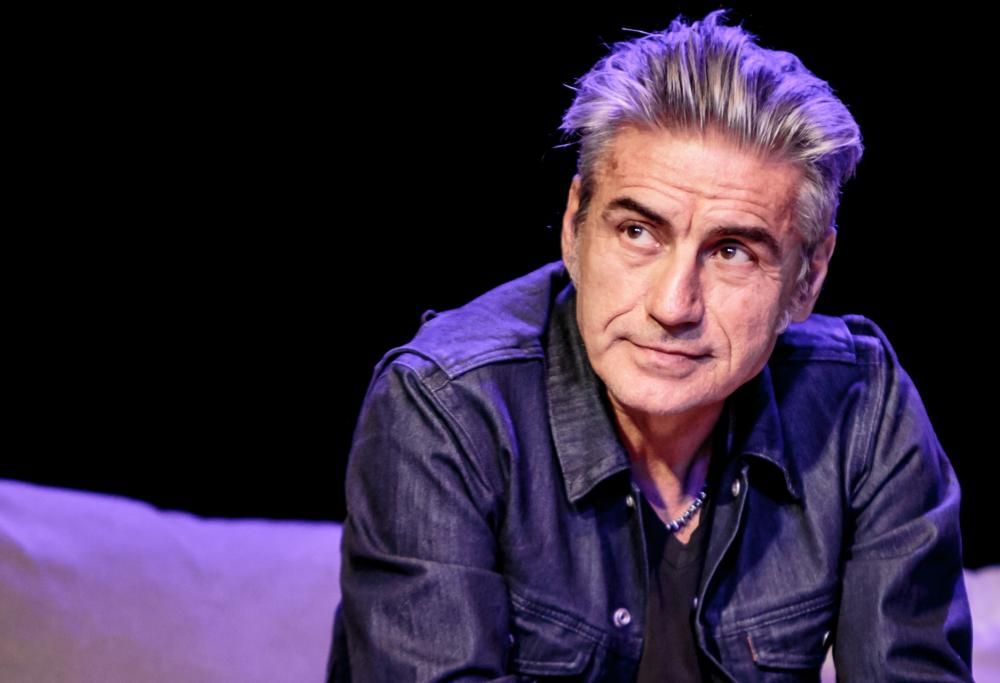Ligabue, rinviato al 2022 il tour europeo