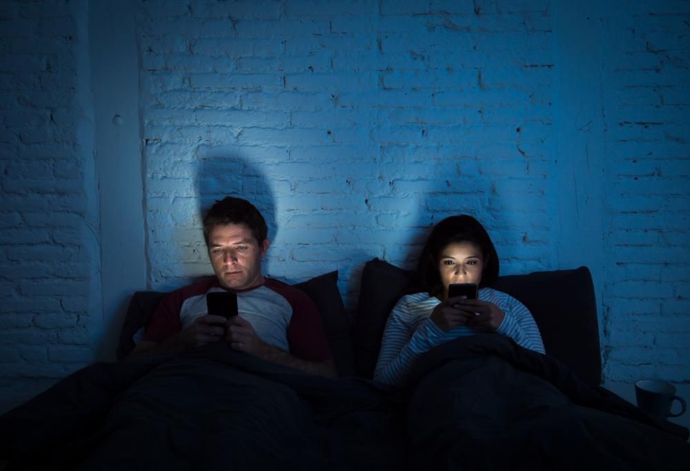 Per essere più felici bisogna spegnere lo smartphone