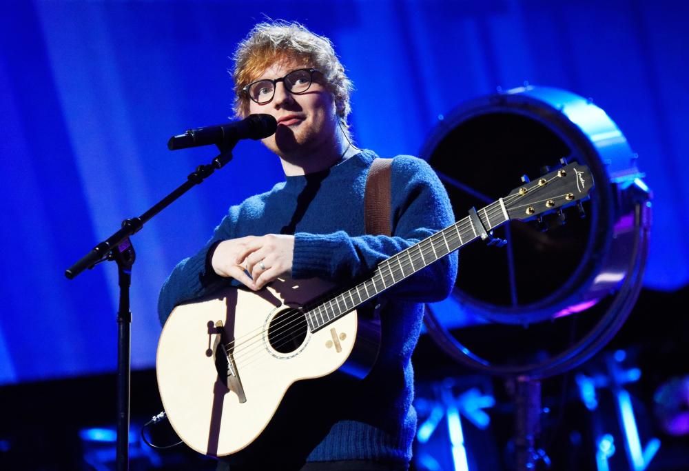 Ed Sheeran: “Elton John mi telefona ogni singolo giorno”