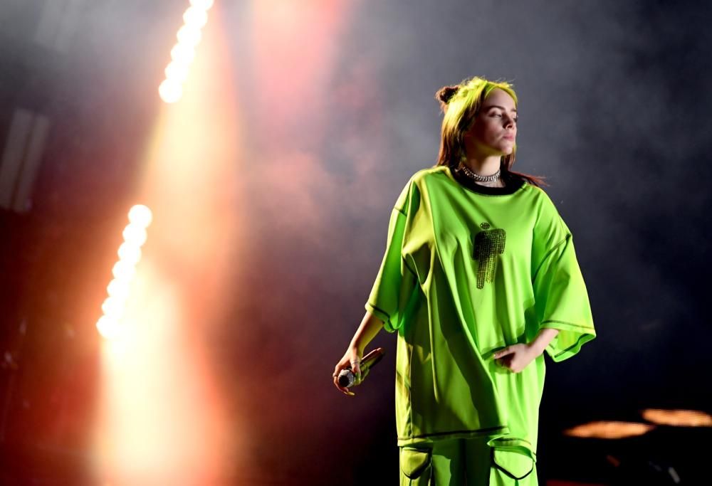 Billie Eilish : “Dovete stare zitti, ‘Your Power’ non parla del mio ex”