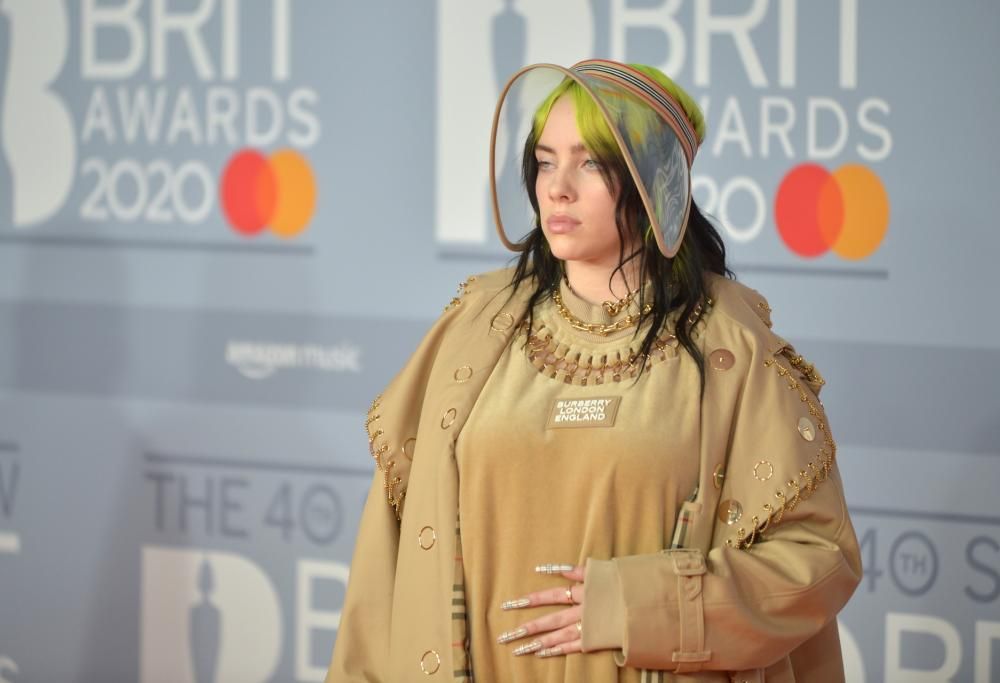 Billie Eilish è da record anche con “No Time to Die” per il prossimo film di 007