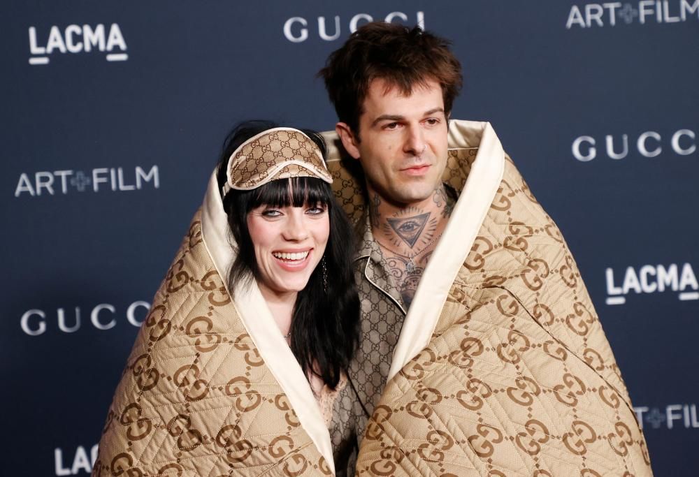 Billie Eilish e Rutherford: primo red carpet insieme, in pigiama