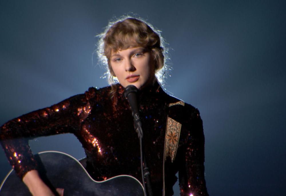 Taylor Swift ha reinciso “Fearless”, il suo disco del 2008