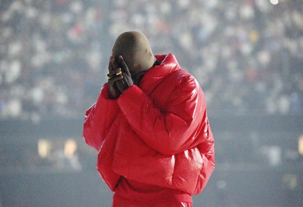Kanye West annuncia un nuovo evento per l’uscita di “Donda”