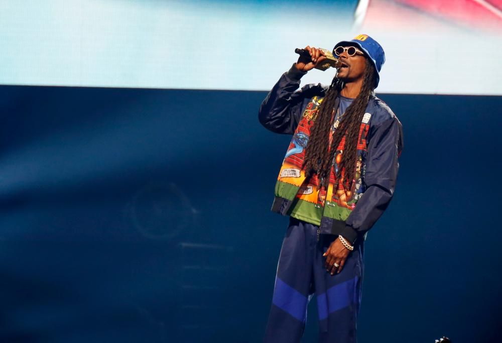 Snoop Dogg: “Alcuni rapper meritano lo stesso rispetto delle leggende rock”