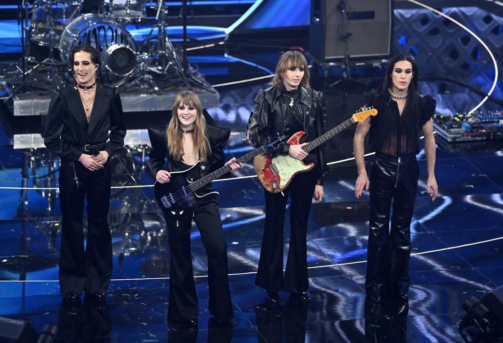 I Maneskin tornano all’Ariston e lo fanno tremare