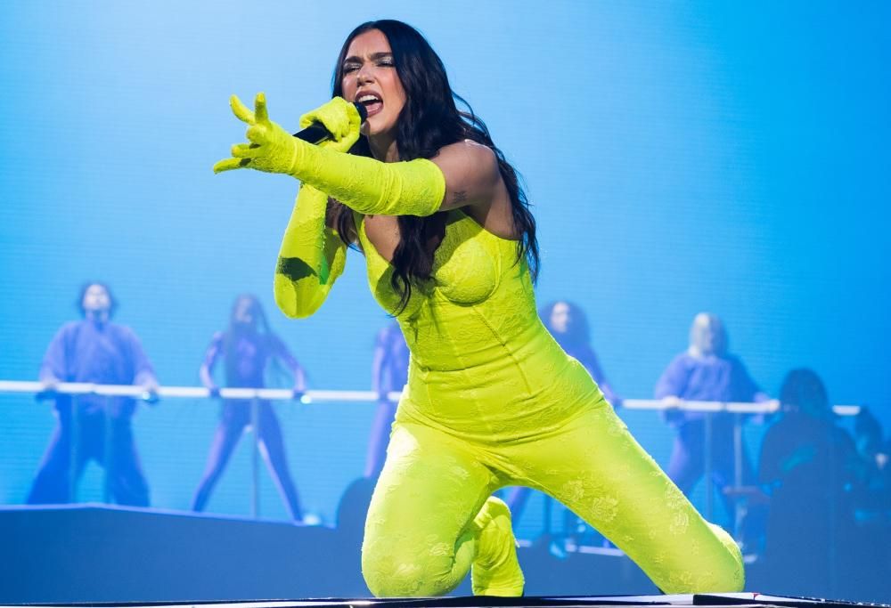 Dua Lipa riceve la cittadinanza albanese