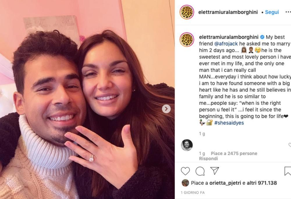 Elettra Lamborghini si sposa: l’annuncio (con anello) sui social