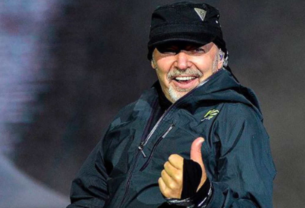 Vasco Rossi: “Prima di un concerto ho ripensato a quando ero in galera. La malattia? Mi ha dato consapevolezza”