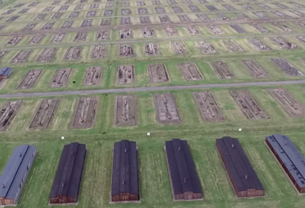 Auschwitz, il video girato con il drone rivela la grandezza del campo di sterminio