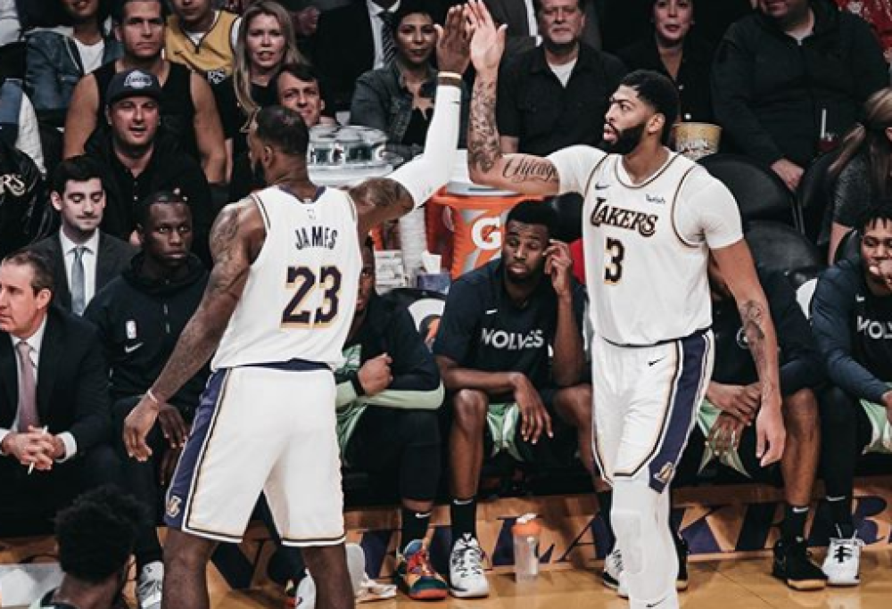 LeBron James e Anthony Davis si tatuano in onore di Kobe Bryant