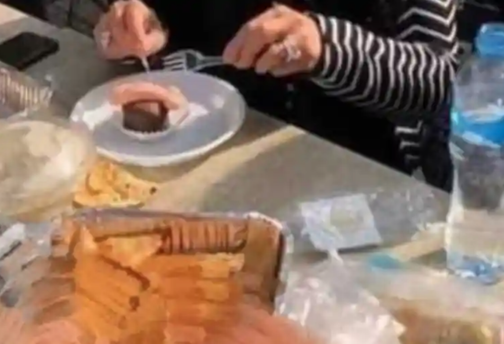 Egitto, una cake designer è stata arrestata per aver realizzato cupcakes a forma di pene