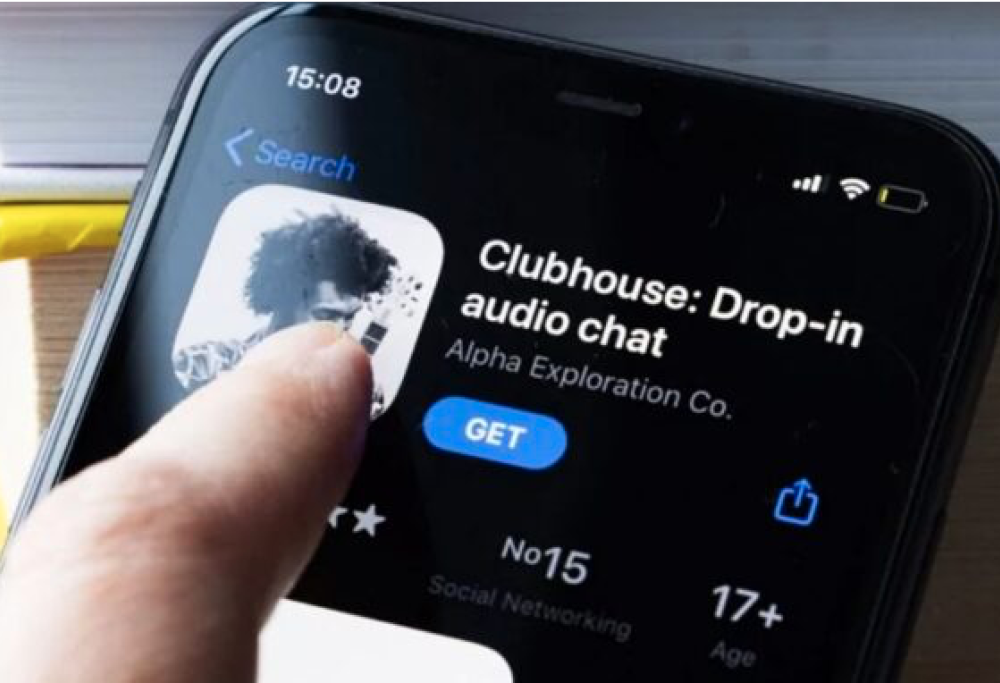 Clubhouse, il nuovo social solo audio