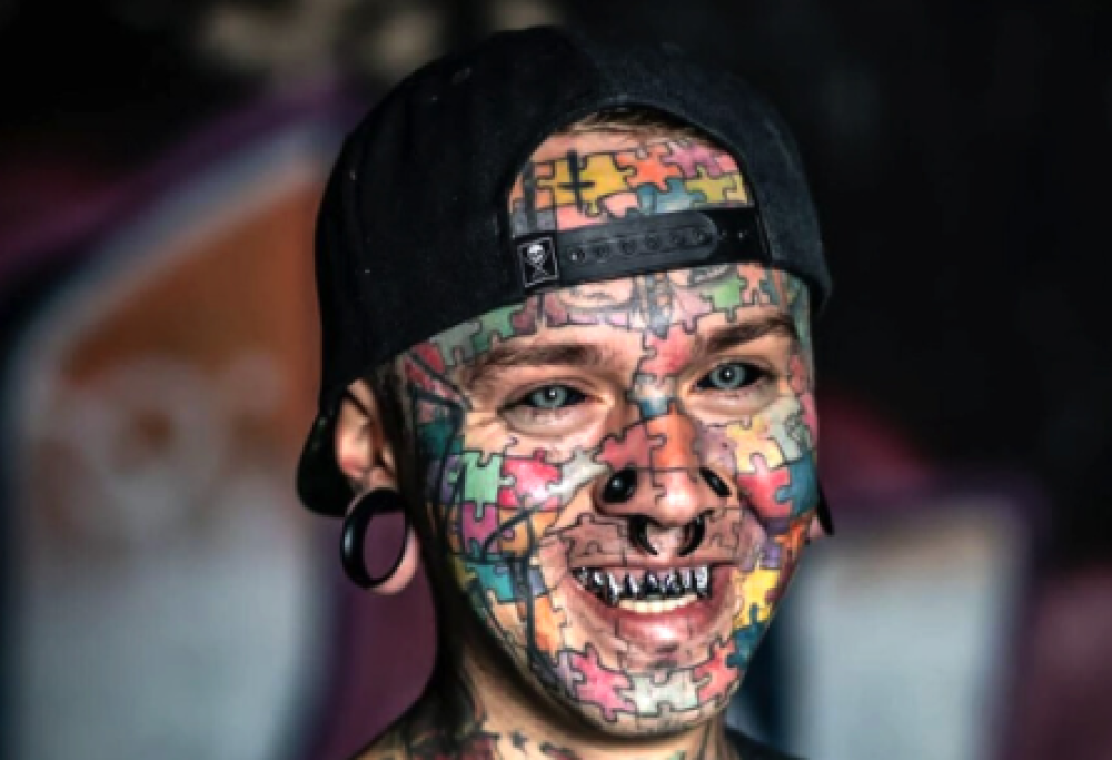 15mila euro per diventare uomo puzzle