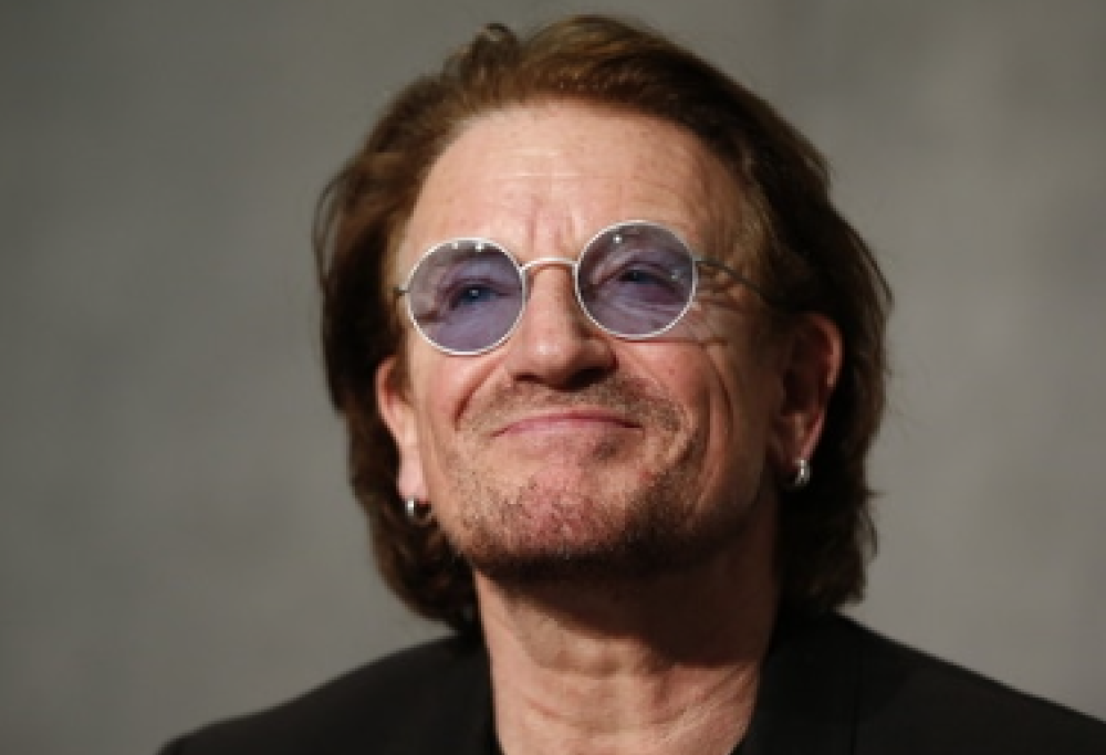 Bono imbarazza gli U2