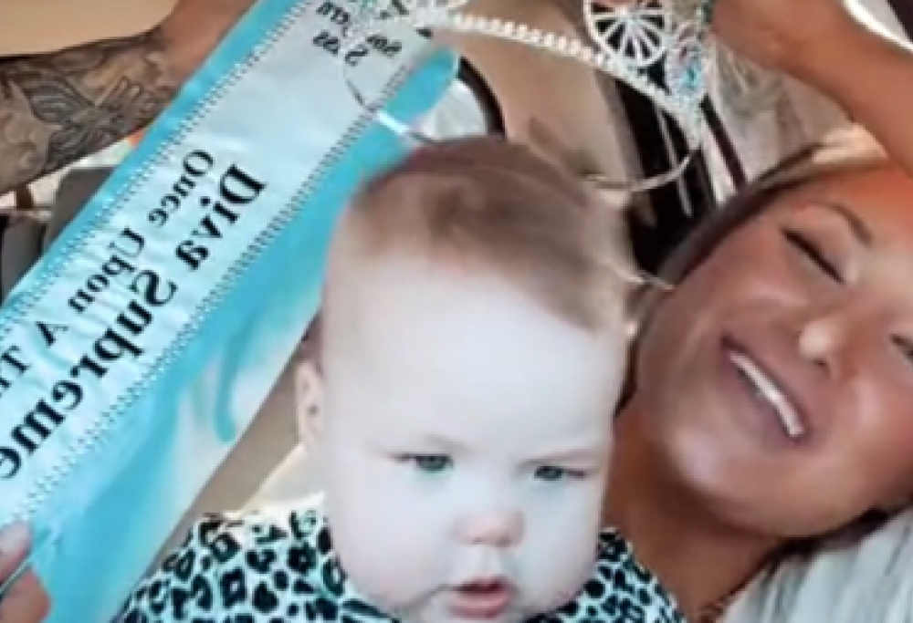 Iscritta a 8 mesi ai concorsi di bellezza