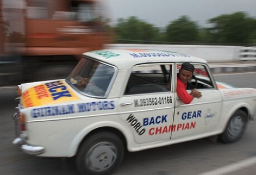 Guida per 16km in retromarcia