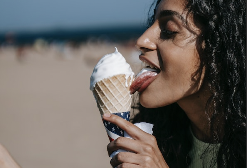 Fa sesso orale all’autista e le tolgono la patente